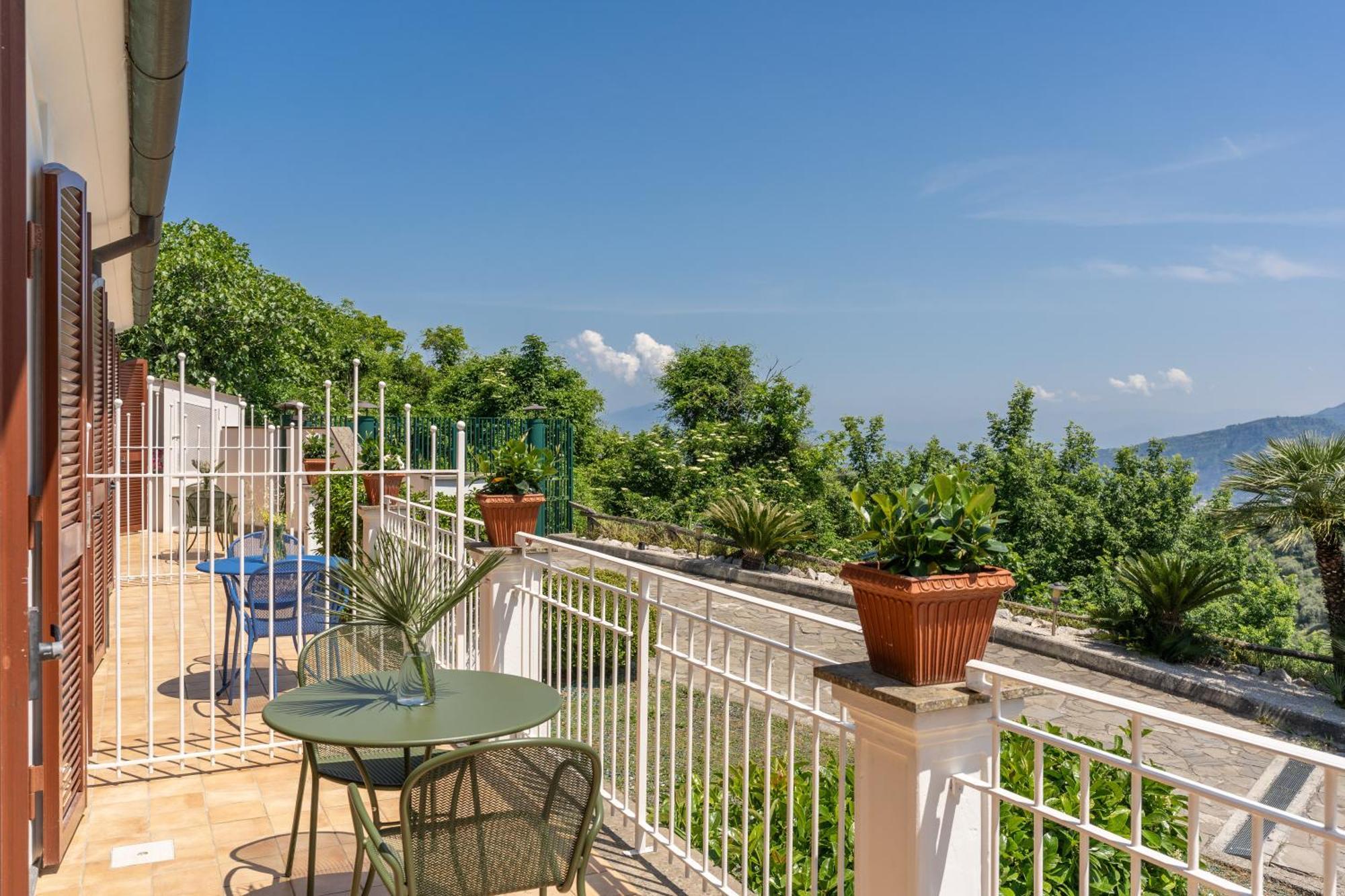 I Monolocali Appartement SantʼAgata sui Due Golfi Buitenkant foto